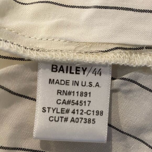 Bailey 44 Even Keel Off-the-Shoulder Top Size Large - Picture 6 of 9
